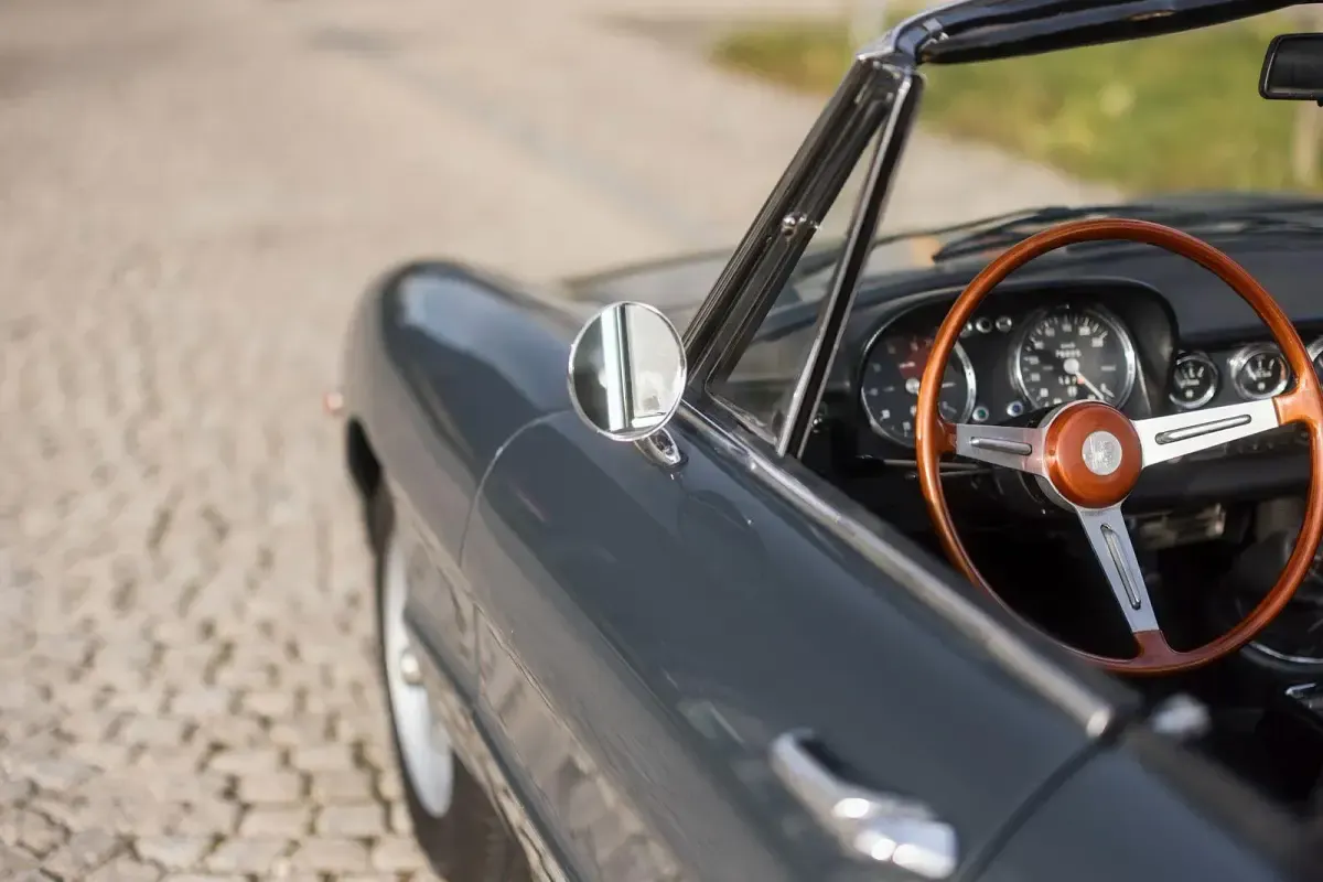 Gebraucht Alfa Romeo Spider Veloce 109 PS (80 kW) 1969 Grau Cabrio