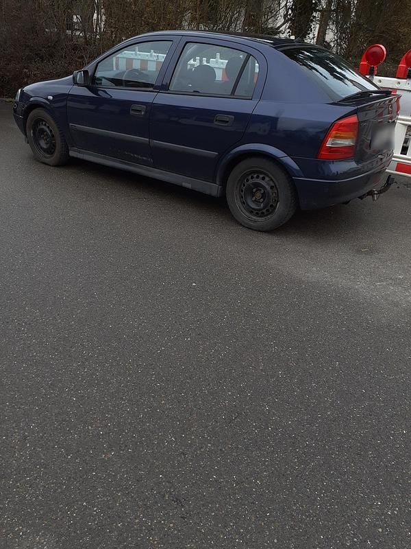Gebraucht Opel Astra 84 PS (61 kW) 2002 Blau Limousine