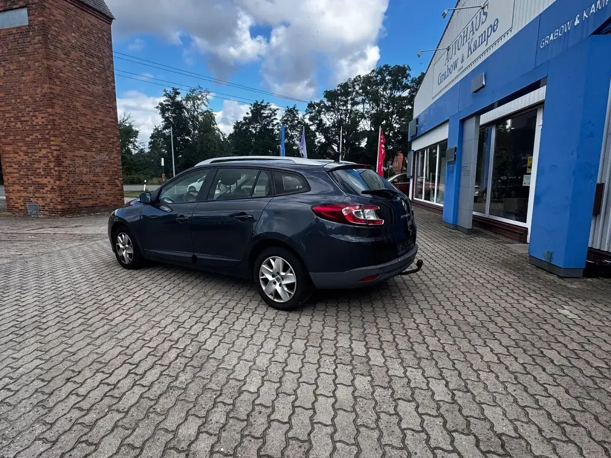 Gebraucht Renault Mégane GrandTour Initiale Paris 101 PS (74 kW) 2013 Grau eclipse Kombi