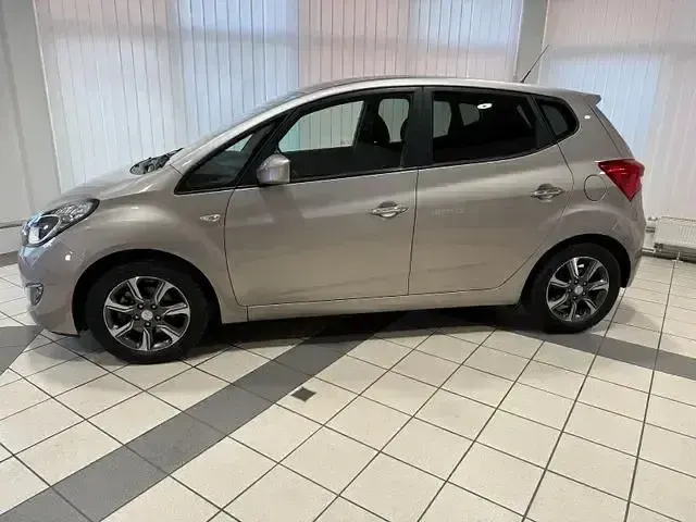 Gebraucht Hyundai ix20 Space 125 PS (91 kW) 2018 Andere Kleinwagen