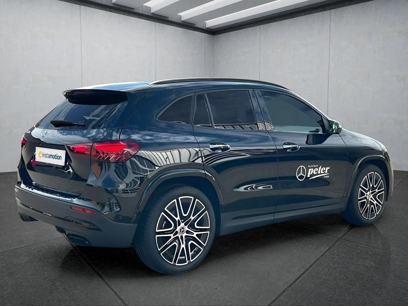 Gebraucht Mercedes GLA200 150 PS (110 kW) 2025 Schwarz SUV