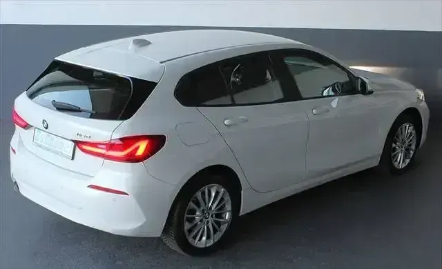 Używany BMW 116 Advantage 116 KM (85 kW) 2020 Biały Hatchback