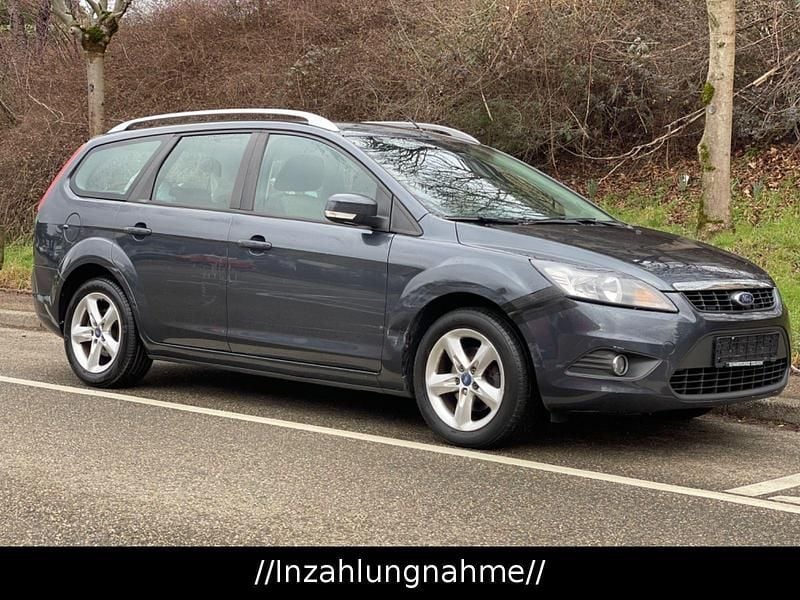 Gebraucht Ford Focus Style 101 PS (74 kW) 2010 Grau Kombi