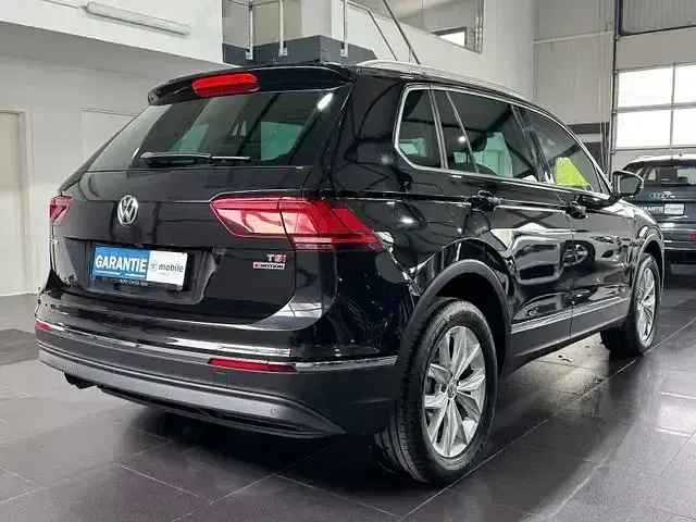 Gebraucht VW Tiguan Highline 150 PS (110 kW) 2017 Schwarz SUV