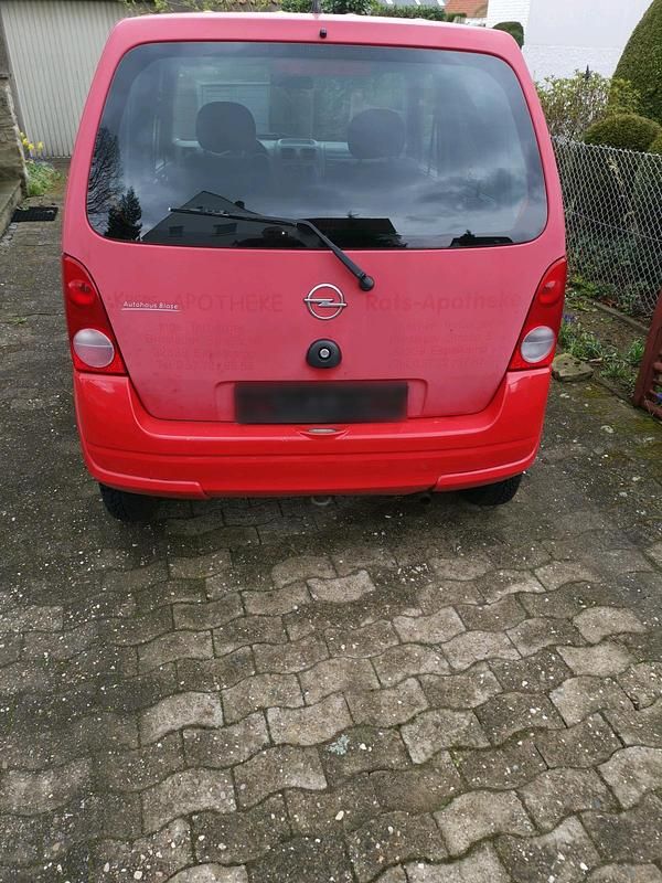 Gebraucht Opel Agila 58 PS (42 kW) 2004 Rot Van / Kleinbus