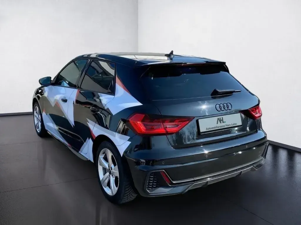 Gebraucht Audi A1 S-Line 110 PS (80 kW) 2022 Mythosschwarz (metallic) SUV