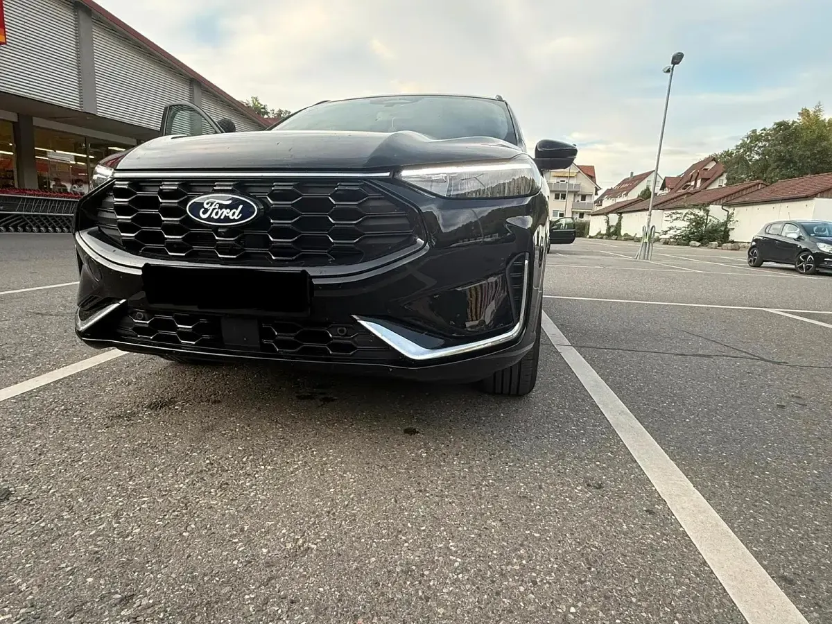 Gebraucht Ford Kuga ST-Line X 225 PS (165 kW) 2026 Schwarz SUV