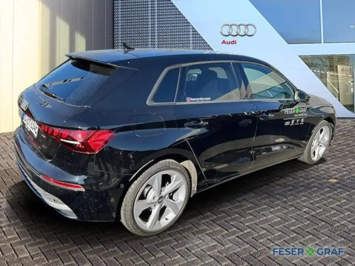 Gebraucht Audi A3 Sportback e-tron Advanced 204 PS (150 kW) 2025 Brillantschwarz Kleinwagen