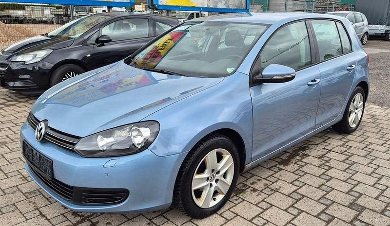 Gebraucht VW Golf VI Comfortline 105 PS (77 kW) 2010 Blau Kleinwagen