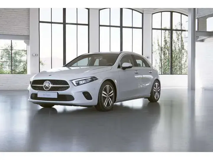 Gebraucht Mercedes A200 Progressive 163 PS (119 kW) 2021 Limousine