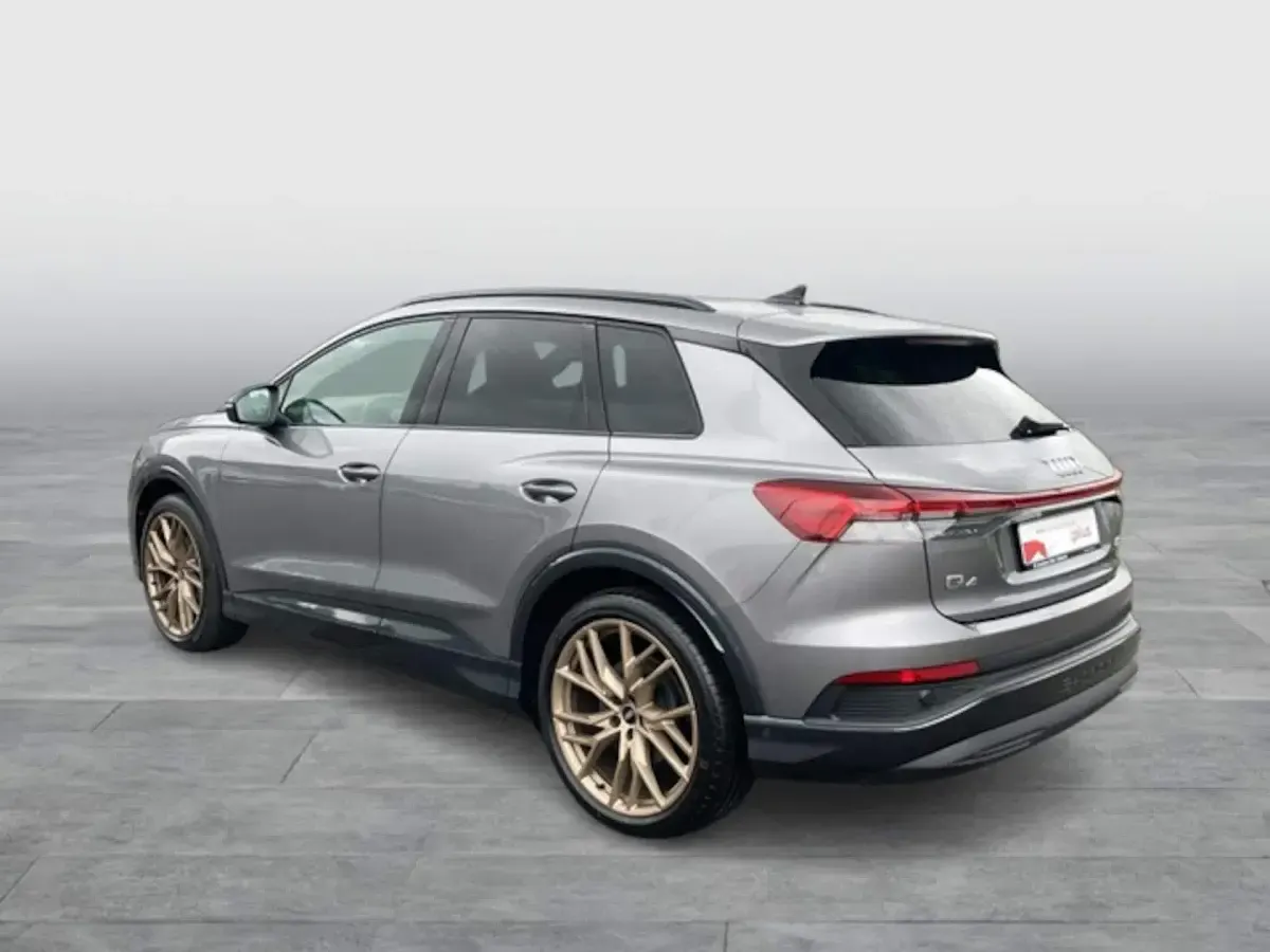 Gebraucht Audi Q4 e-tron Advanced 219 kW (299 PS) 2023 Taifungrau metallic SUV