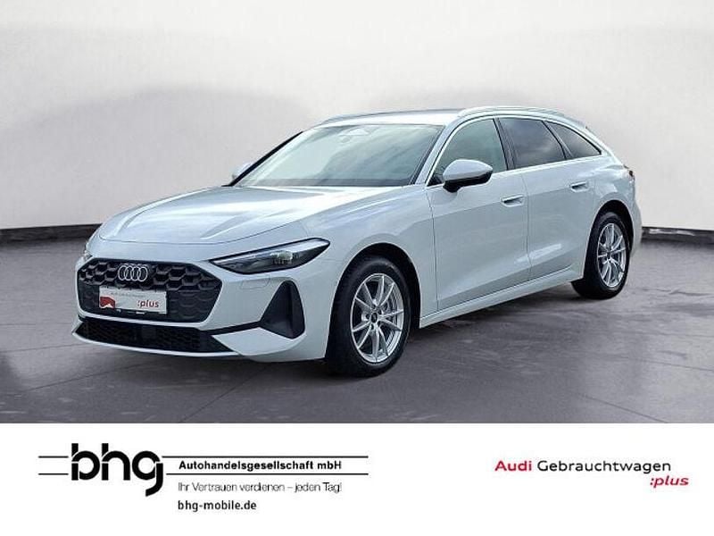 Gebraucht Audi A5 Sport 150 PS (110 kW) 2025 Gletscherweiß metallic Kombi