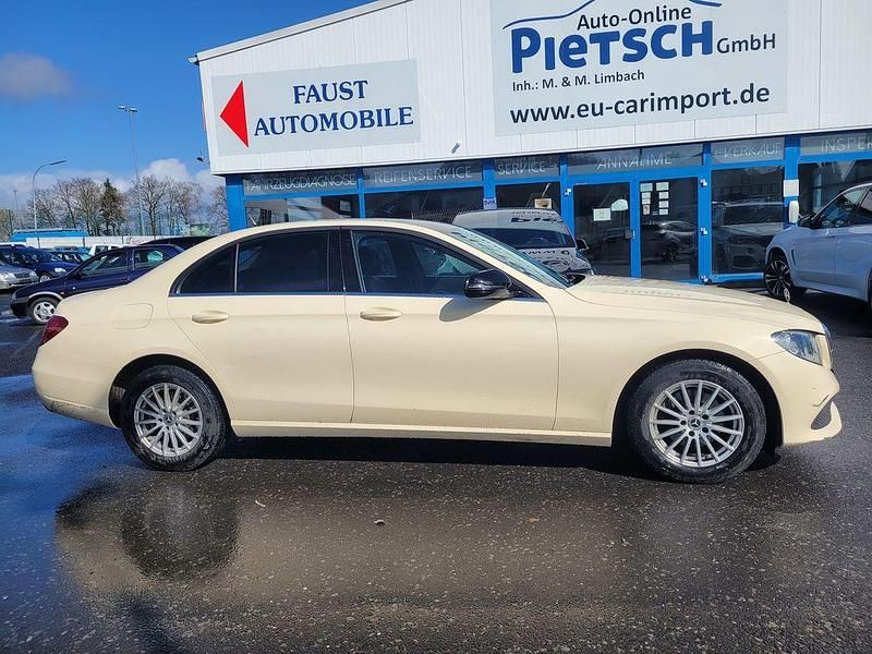 Gebraucht Mercedes E200 150 PS (110 kW) 2017 Beige Limousine