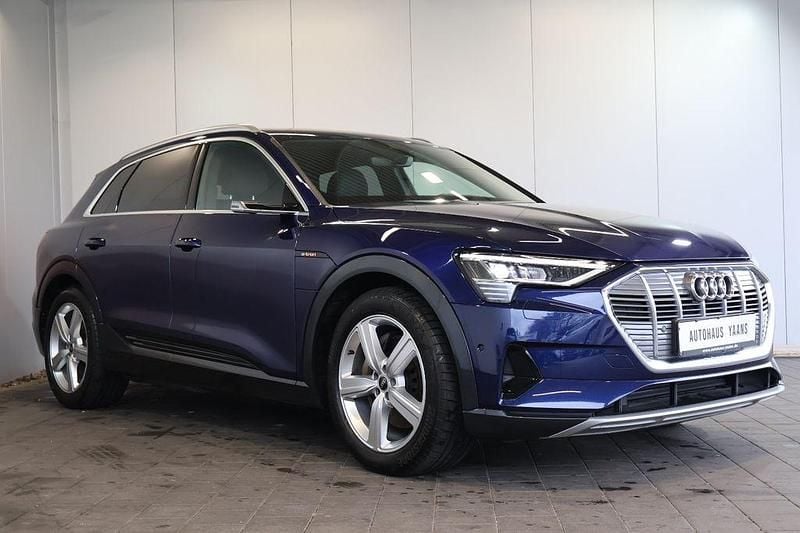 Gebraucht Audi e-tron Advanced 230 kW (313 PS) 2022 Blau SUV