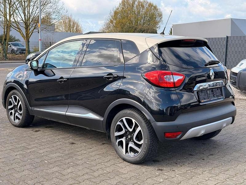 Gebraucht Renault Captur 90 PS (66 kW) 2015 Schwarz gne + elfenbein d16 SUV
