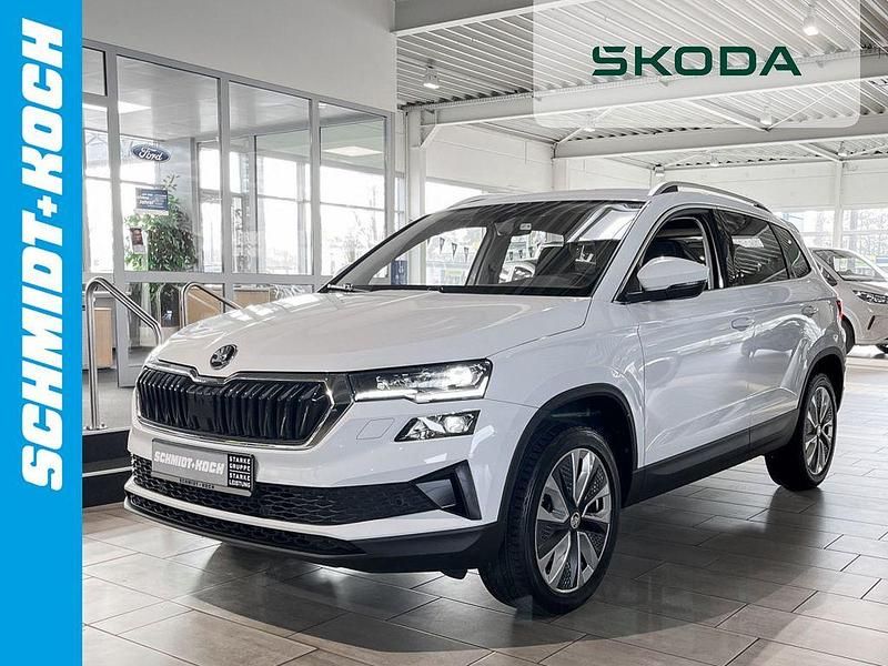 Weiß Gebraucht 2022 Skoda Karoq Style SUV | 25.980 € (Guter Preis) - Bild 1/4