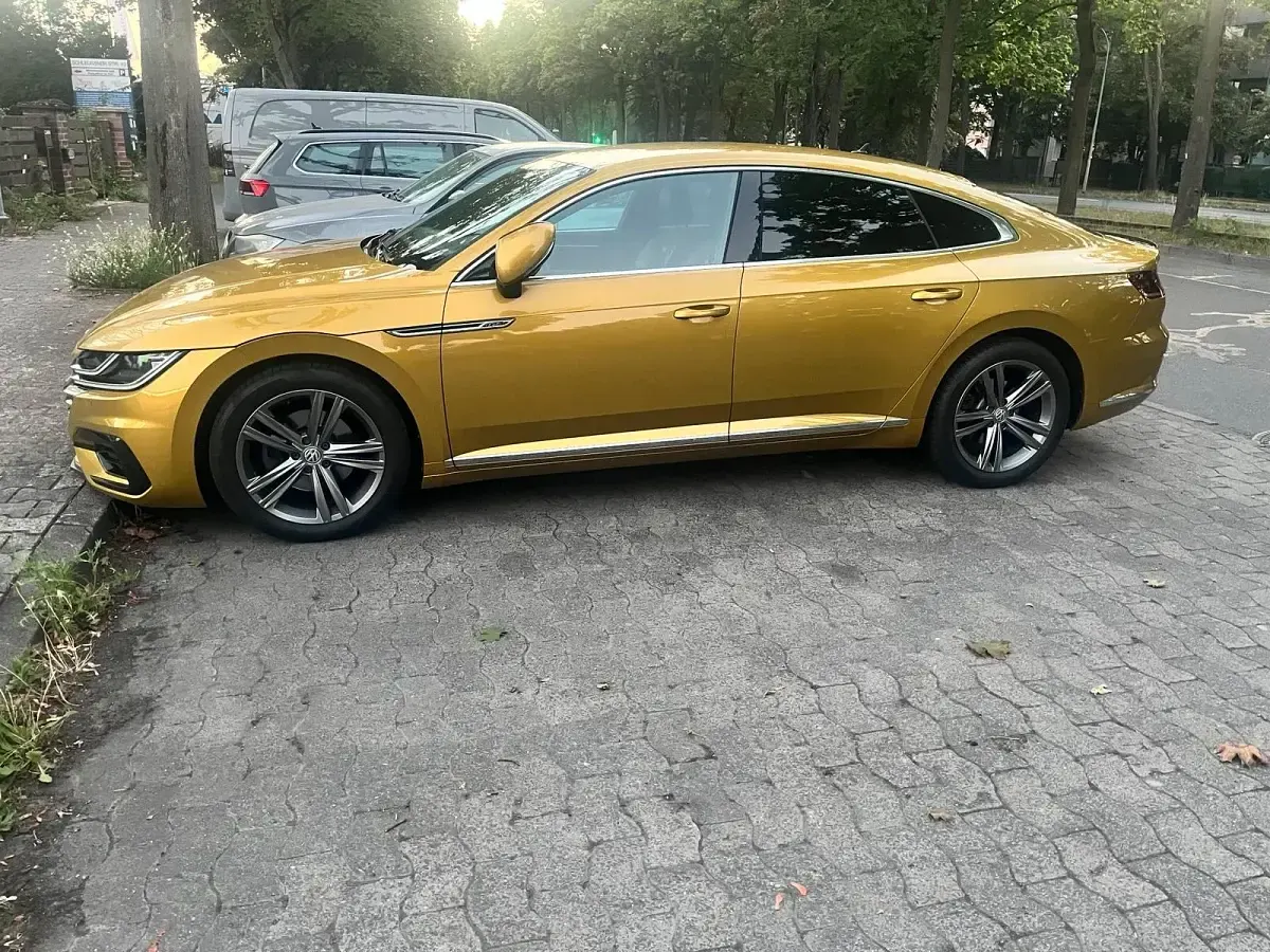 Gebraucht VW Arteon R-line 190 PS (139 kW) 2018 Gold Kleinwagen