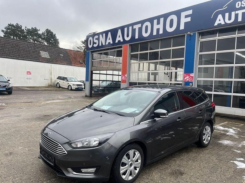 Gebraucht Ford Focus Titanium 120 PS (88 kW) 2015 Braun Kombi
