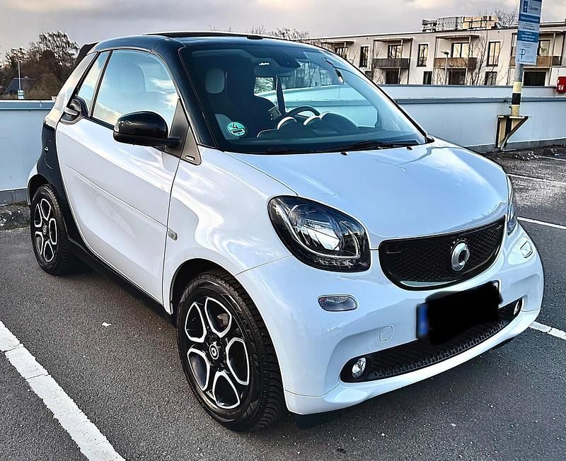 Gebraucht Smart ForTwo Cabrio 71 PS (52 kW) 2016 Weiß Cabrio
