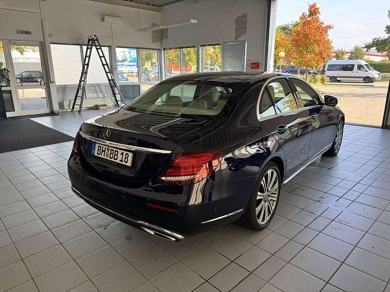 Gebraucht Mercedes E400 340 PS (250 kW) 2019 Blau Limousine
