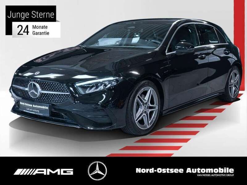 Metalliclack kosmosschwarz Gebraucht 2024 Mercedes A200 AMG Limousine | 30.490 € (Guter Preis) - Bild 1/2