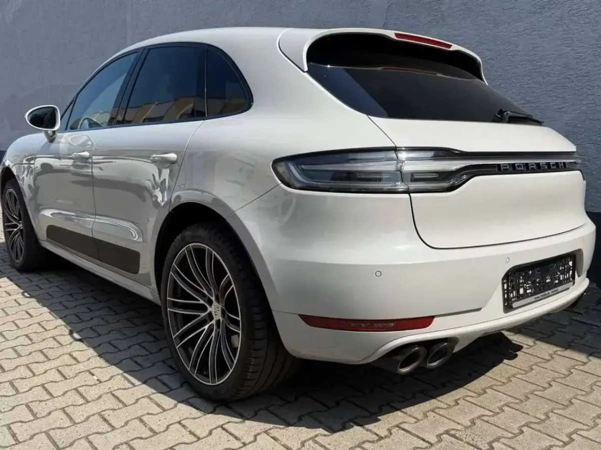 Gebraucht Porsche Macan 354 PS (260 kW) 2021 Schwarz SUV
