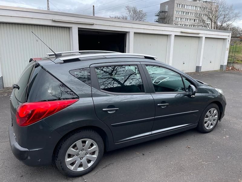 Gebraucht Peugeot 207 95 PS (69 kW) 2008 Grau Kombi