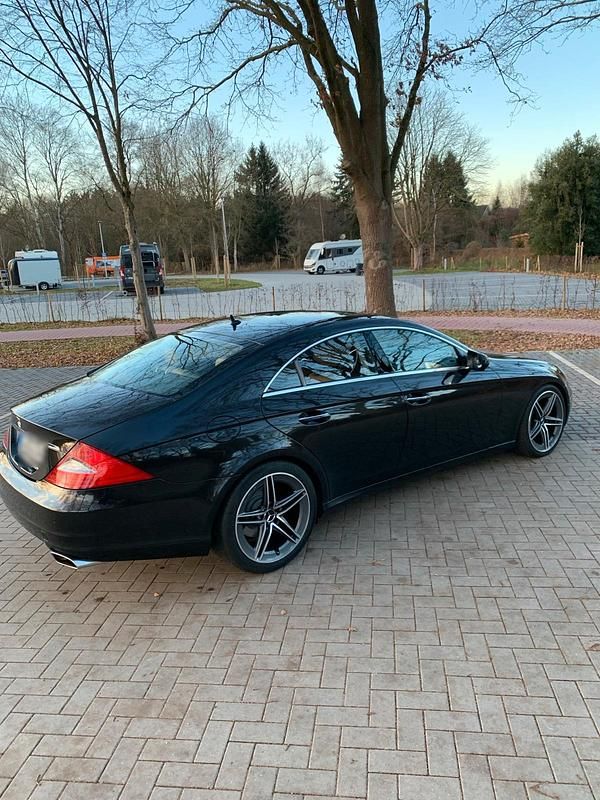 Gebraucht Mercedes CLS500 387 PS (284 kW) 2008 Schwarz Limousine