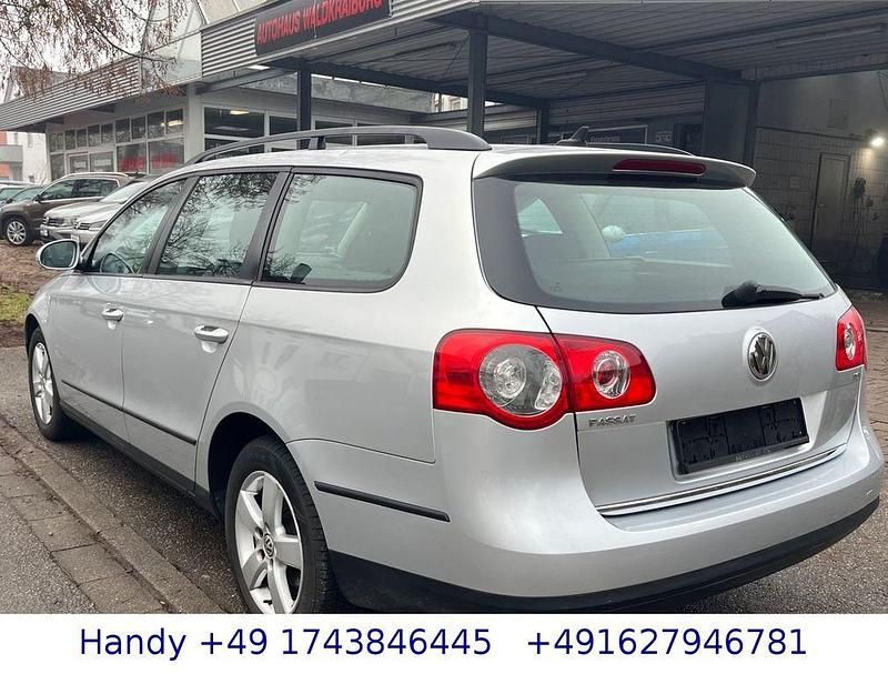 Gebraucht VW Passat Trendline 122 PS (89 kW) 2009 Silber Kombi