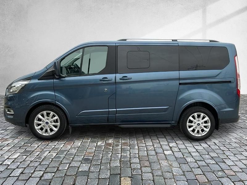 Gebraucht Ford Tourneo Titanium 131 PS (96 kW) 2021 Chromablau met Van / Kleinbus