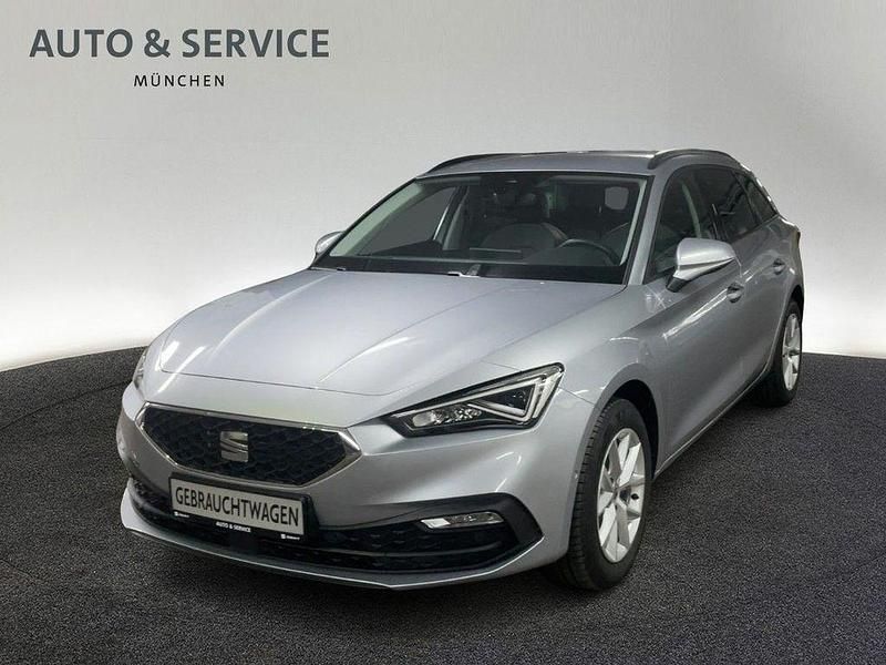 "urban" silber Gebraucht 2025 Seat Leon Style Limousine | 28.460 € (Teuer) - Bild 1/3