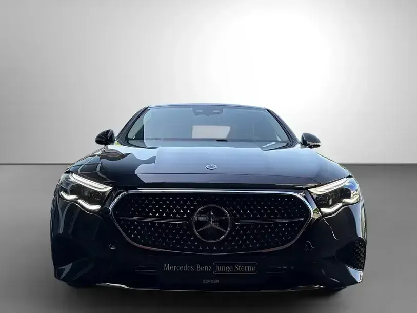 Gebraucht Mercedes E200 Avantgarde 204 PS (150 kW) 2025 Grau Limousine
