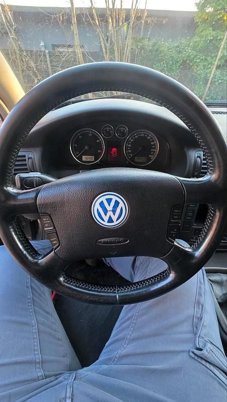 Gebraucht VW Passat 150 PS (110 kW) 2002 Grau Kombi