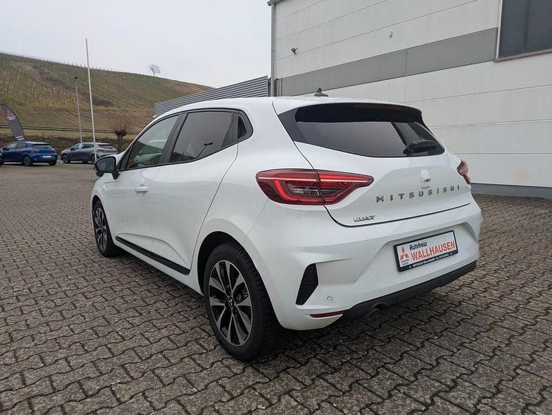 Gebraucht Mitsubishi Colt Plus 67 PS (49 kW) 2024 Antarktisweiß Limousine