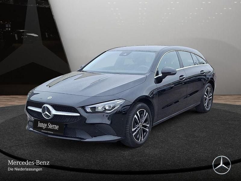 Gebraucht Mercedes CLA250e Shooting Brake Advanced 160 PS (117 kW) 2023 Schwarz Kombi