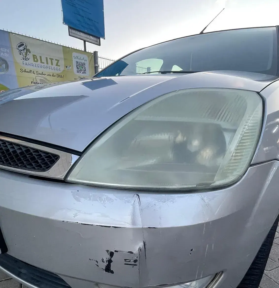 Gebraucht Ford Fiesta 59 PS (43 kW) 2005 Silber Kleinwagen