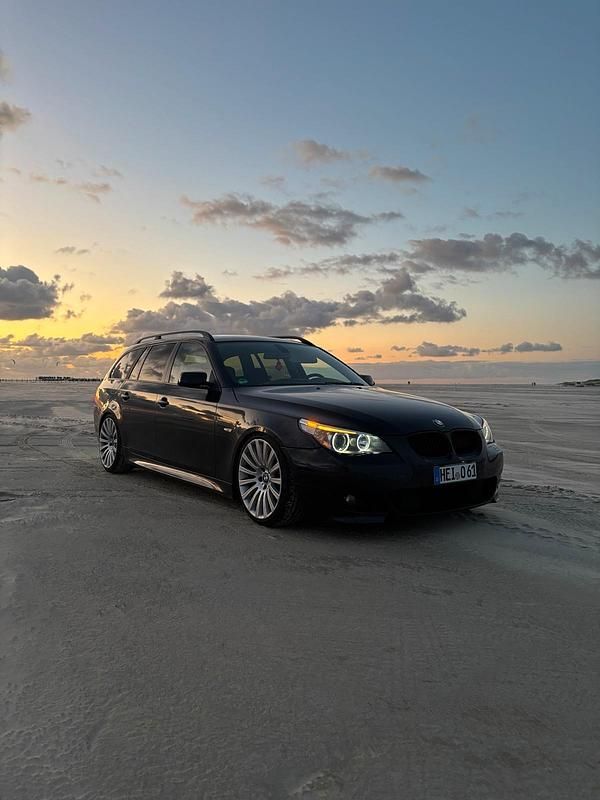 Schwarz Gebraucht 2005 BMW 525 M Sport Kombi | 6.200 € (Etwas zu teuer) - Bild 1/4