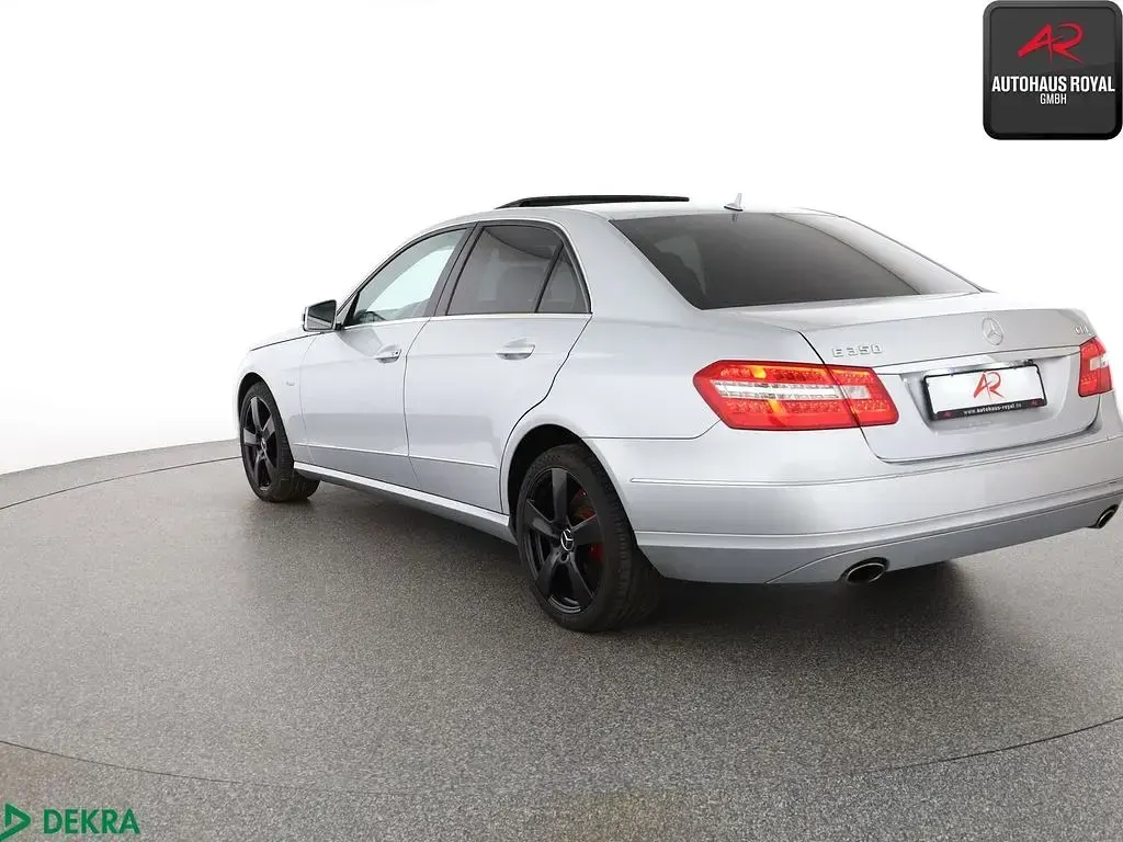 Gebraucht Mercedes E350 Elegance 231 PS (169 kW) 2009 Iridiumsilber Limousine