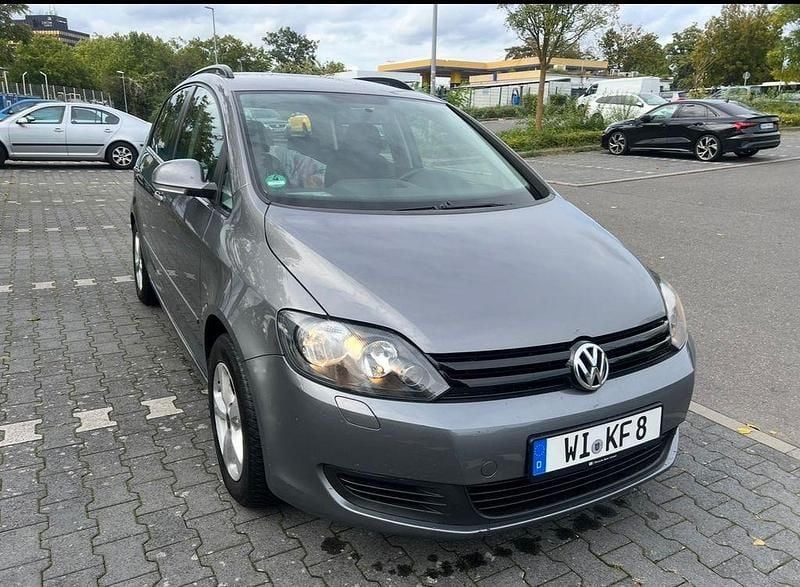 Grau Gebraucht 2010 VW Golf Plus Cross Trendline Van / Kleinbus | 4.600 € (Fairer Preis) - Bild 1/4