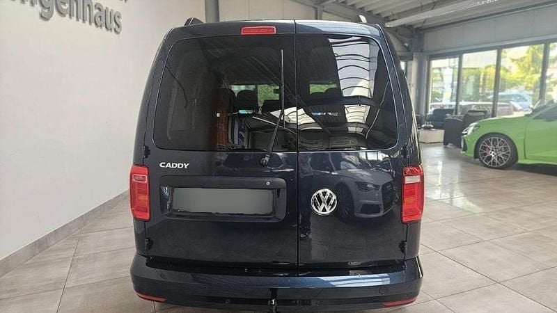Gebraucht VW Caddy Trendline 102 PS (75 kW) 2019 Blau metallic Van / Kleinbus