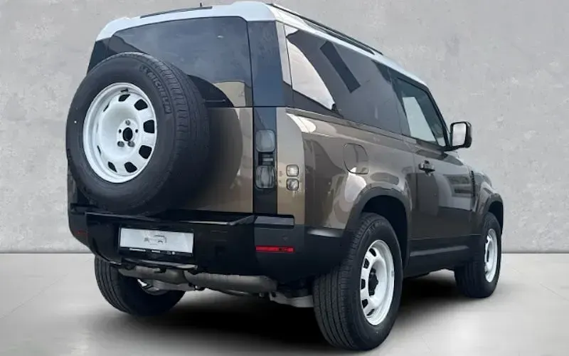 Neu Land Rover Defender S 200 PS (147 kW) 2026 Braun SUV