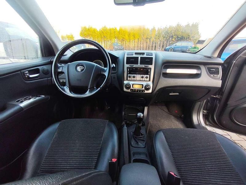 Gebraucht Kia Sportage EX 141 PS (103 kW) 2008 Grausilber SUV