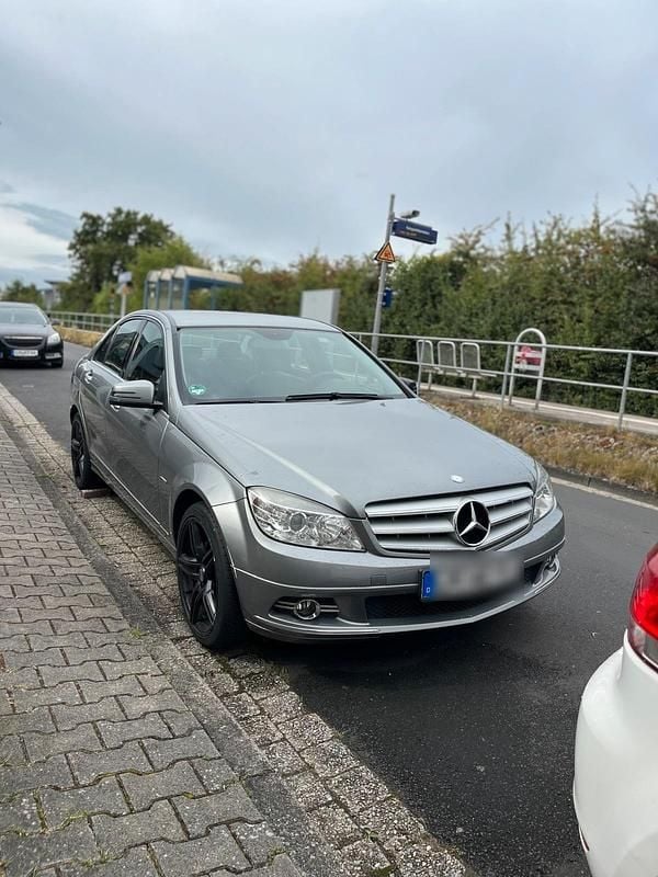 Grau Gebraucht 2009 Mercedes C250 Limousine | 4.999 € (Superpreis) - Bild 1/4