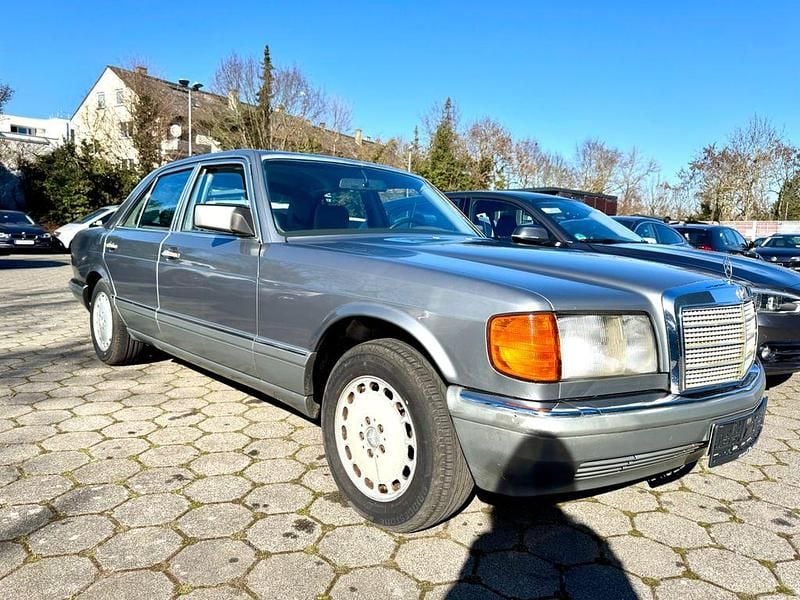 Gebraucht Mercedes E500 252 PS (185 kW) 1985 Grau Limousine