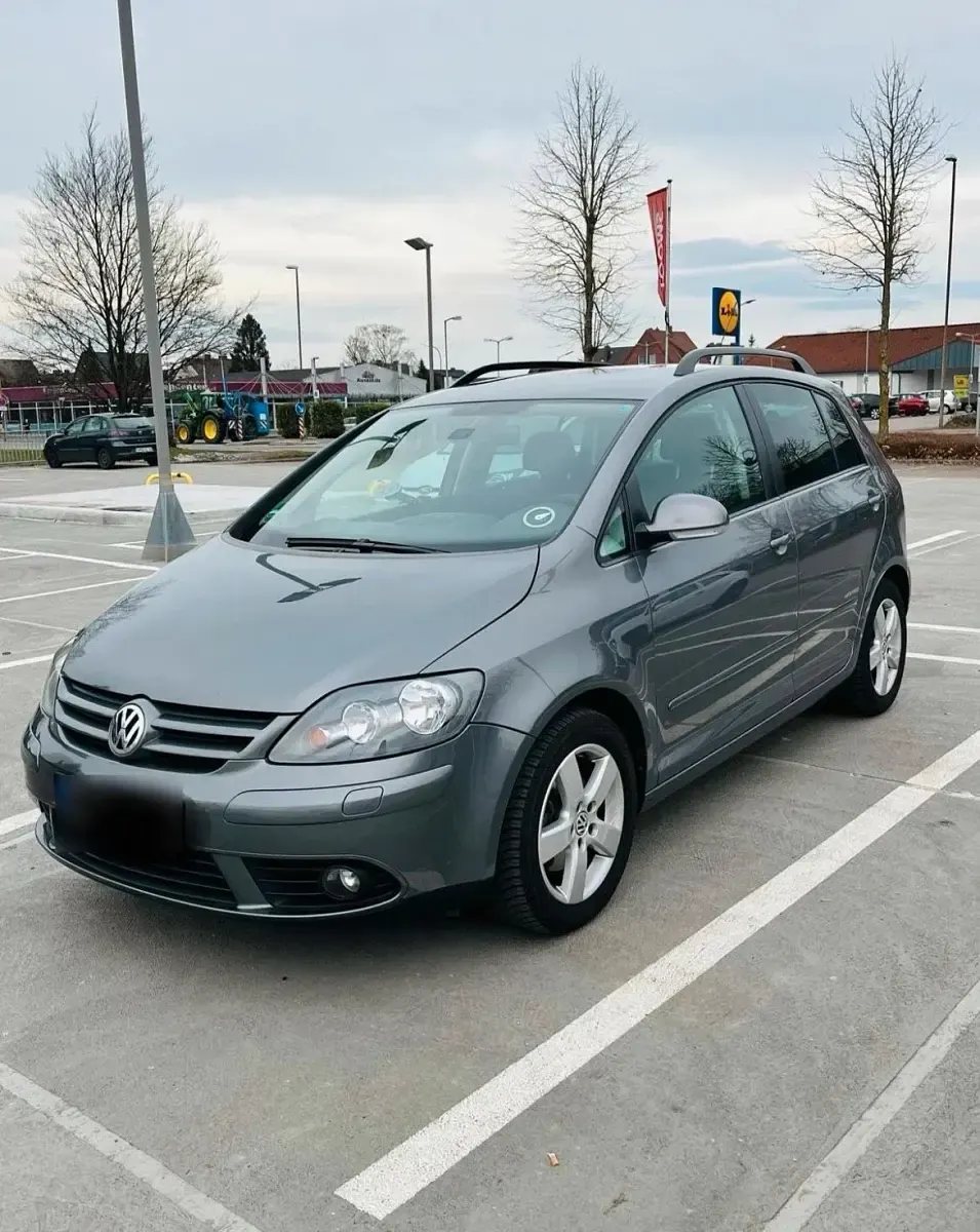 Gebraucht VW Golf V 122 PS (89 kW) 2008 Grau Kleinwagen