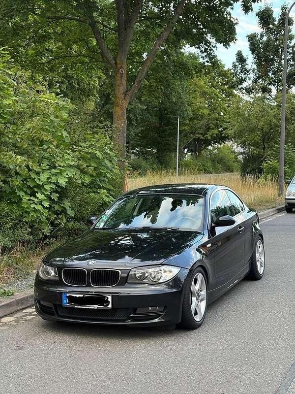 Schwarz Gebraucht 2008 BMW 123 Kleinwagen | 2.750 € (Superpreis) - Bild 1/4
