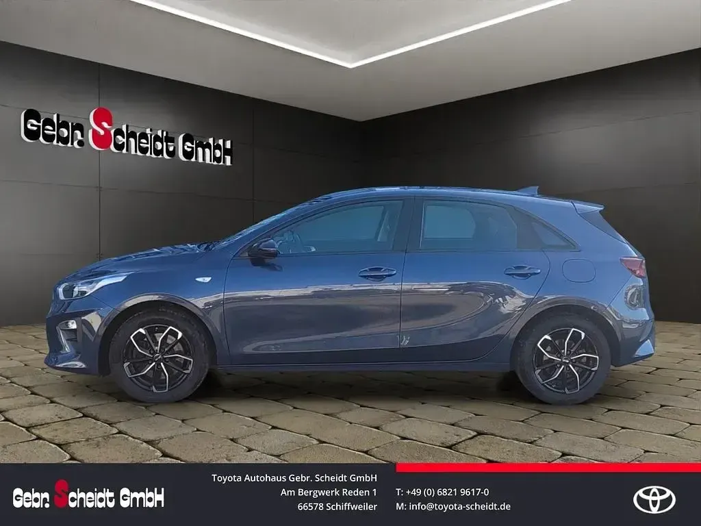 Używany Kia Ceed Edition 7 99 KM (72 kW) 2019 Niebieski Hatchback