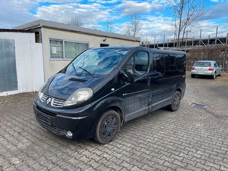 Schwarz midnight Gebraucht 2012 Renault Trafic Black Edition Van / Kleinbus | 7.900 € (Superpreis) - Bild 1/4
