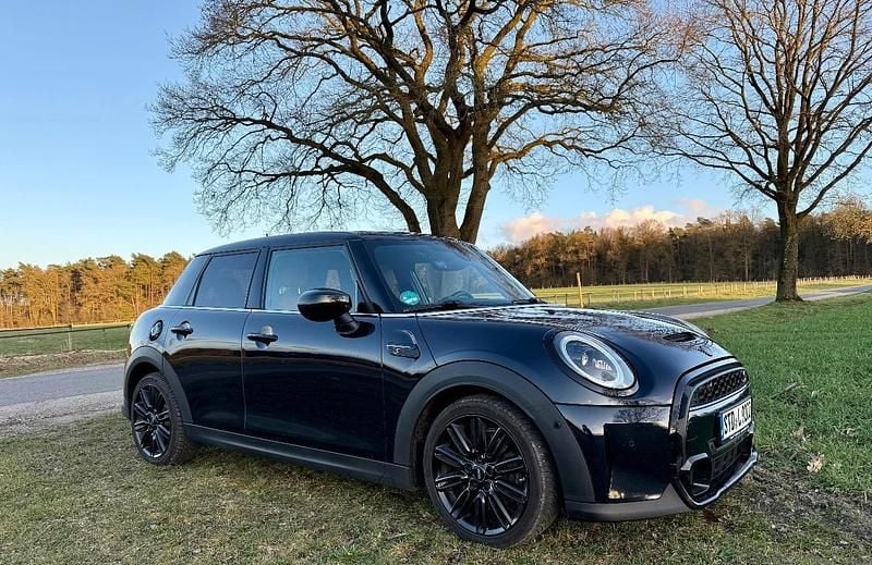 Second-hand Mini Cooper S 178 CP (130 kW) 2022 Albastru Hatchback