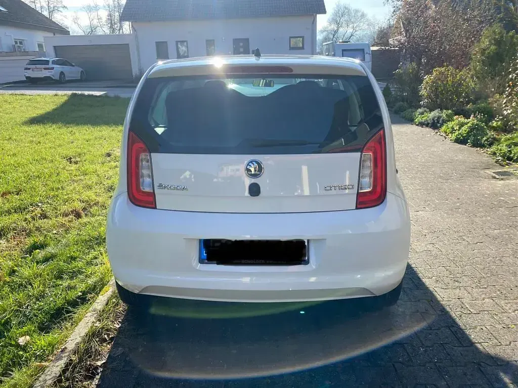 Gebraucht Skoda Citigo Ambition 60 PS (44 kW) 2013 Weiß Kleinwagen